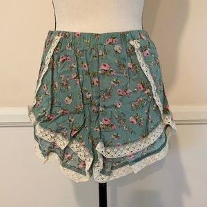 NWT Floral Lace Shorts